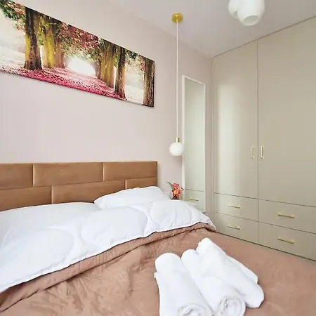 Danube Dreams Self Check-in Apartment Bratislava